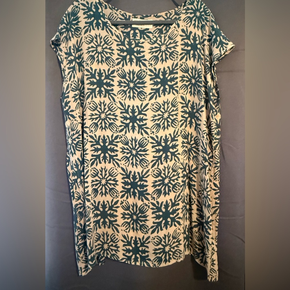 NWOT Alohiwai Mica Dress Size XS in Vintage Aloha Sea Shell